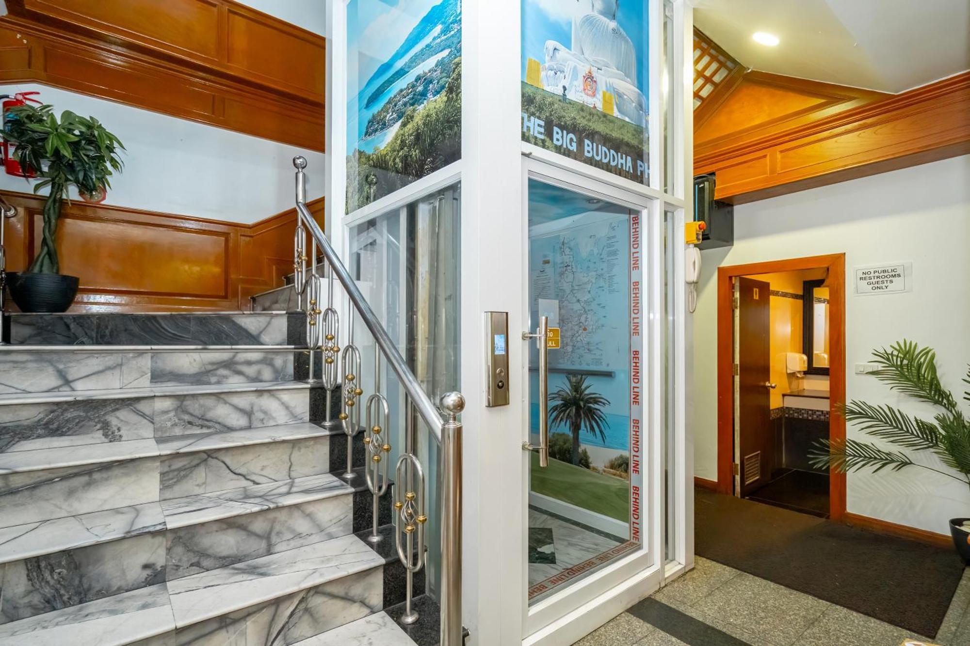 Patong Social Hotel & Restaurant Exterior photo